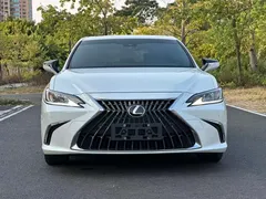 2022 Lexus ES 200 Excellence, белый — фото 2