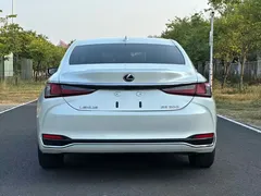 2022 Lexus ES 200 Excellence, белый — фото 5