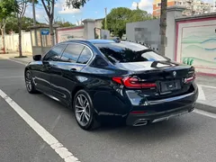 2022 BMW 5 Series 525Li M Sport Package, чёрный — фото 16