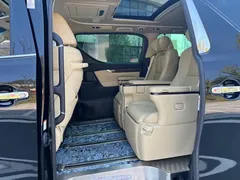 2021 Toyota Vellfire Hybrid 2.5L HV Premium, чёрный — фото 9