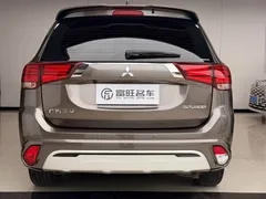 2021 Mitsubishi Outlander 2.4L 4WD 7-seat — фото 21