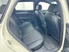 2025 BYD Seal 06 Touring DM-i PHEV 150KM Flagship — фото 9