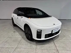 2025 Li Auto i6 2WD Standard, белый — фото 4