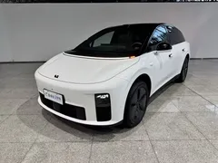 2025 Li Auto i6 2WD Standard, белый — фото 16