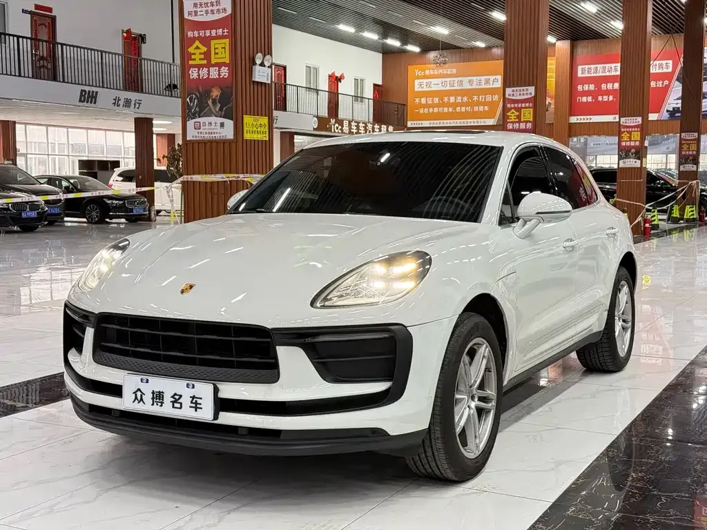 2022 Porsche Macan 2.0T