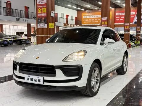 2022 Porsche Macan 2.0T