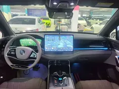 2025 BYD Tang DM-i PHEV 115km Premium — фото 10