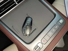 2026 BYD Seal 07 1.5T PHEV 135km Premium, чёрный — фото 9