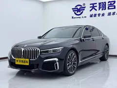 2021 BMW 7 Series 740Li Leading M Sport Package, чёрный — фото 2