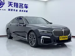 2021 BMW 7 Series 740Li Leading M Sport Package, чёрный — фото 3