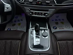 2021 BMW 7 Series 740Li Leading M Sport Package, чёрный — фото 7