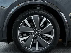 2025 Li Auto L8 Smart Refresh, чёрный — фото 12