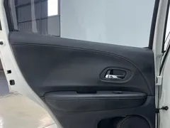 2020 Honda Vezel 1.5L CVT Luxury, белый — фото 13