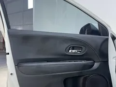 2020 Honda Vezel 1.5L CVT Luxury, белый — фото 16