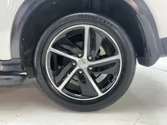 2020 Honda Vezel 1.5L CVT Luxury, белый — фото 25