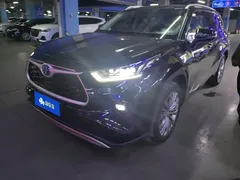 2022 Toyota Highlander Hybrid 2.5L 4WD Premium 7-seat, чёрный — фото 1
