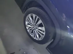 2022 Toyota Highlander Hybrid 2.5L 4WD Premium 7-seat, чёрный — фото 6