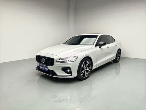 2024 Volvo S60 B5 Sport