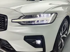 2024 Volvo S60 B5 Sport, белый — фото 7