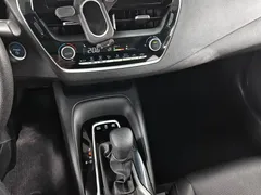 2022 Toyota Levin Hybrid 1.8H E-CVT Luxury, белый — фото 12