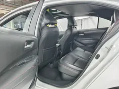 2022 Toyota Levin Hybrid 1.8H E-CVT Luxury, белый — фото 13