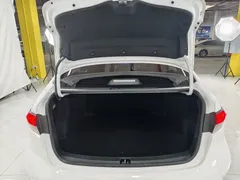2022 Toyota Levin Hybrid 1.8H E-CVT Luxury, белый — фото 15