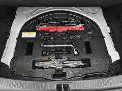 2022 Toyota Levin Hybrid 1.8H E-CVT Luxury, белый — фото 16