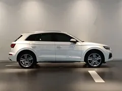 2021 Audi Q5L 45 TFSI Luxury Dynamic, белый — фото 3
