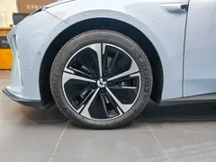 2024 Nio ET5T 75kWh Touring, синий — фото 20