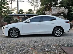 2021 Mazda 3 2.0L AT, белый — фото 11
