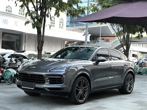 2022 Porsche Cayenne Coupe 3.0T Platinum