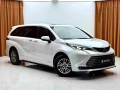 2023 Toyota Sienna 2.5L Hybrid Premium, белый — фото 3
