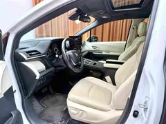 2023 Toyota Sienna 2.5L Hybrid Premium, белый — фото 7
