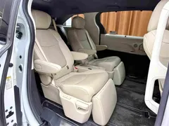 2023 Toyota Sienna 2.5L Hybrid Premium, белый — фото 10