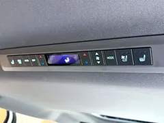 2023 Toyota Sienna 2.5L Hybrid Premium, белый — фото 16