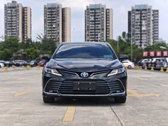 2023 Toyota Camry Hybrid 2.5HGVP Leading, чёрный — фото 2