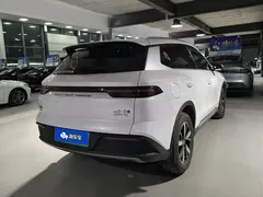 2023 BYD Song Pro Champion DM-i PHEV 71km Exceed, белый — фото 3