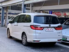 2024 Honda Odyssey 2.0L e:HEV Hybrid, белый — фото 4