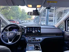 2024 Honda Odyssey 2.0L e:HEV Hybrid, белый — фото 11