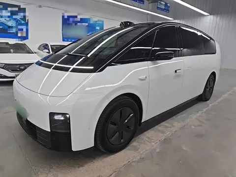 2024 Li Auto MEGA Ultra