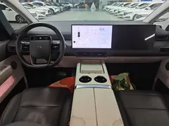 2024 Li Auto MEGA Ultra, белый — фото 10