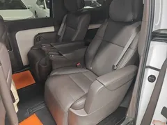 2024 Li Auto MEGA Ultra, белый — фото 17