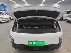 2024 Li Auto MEGA Ultra, белый — фото 20