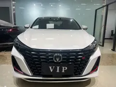 2023 Changan Eado PLUS 1.4T GDI DCT Premium, белый — фото 1