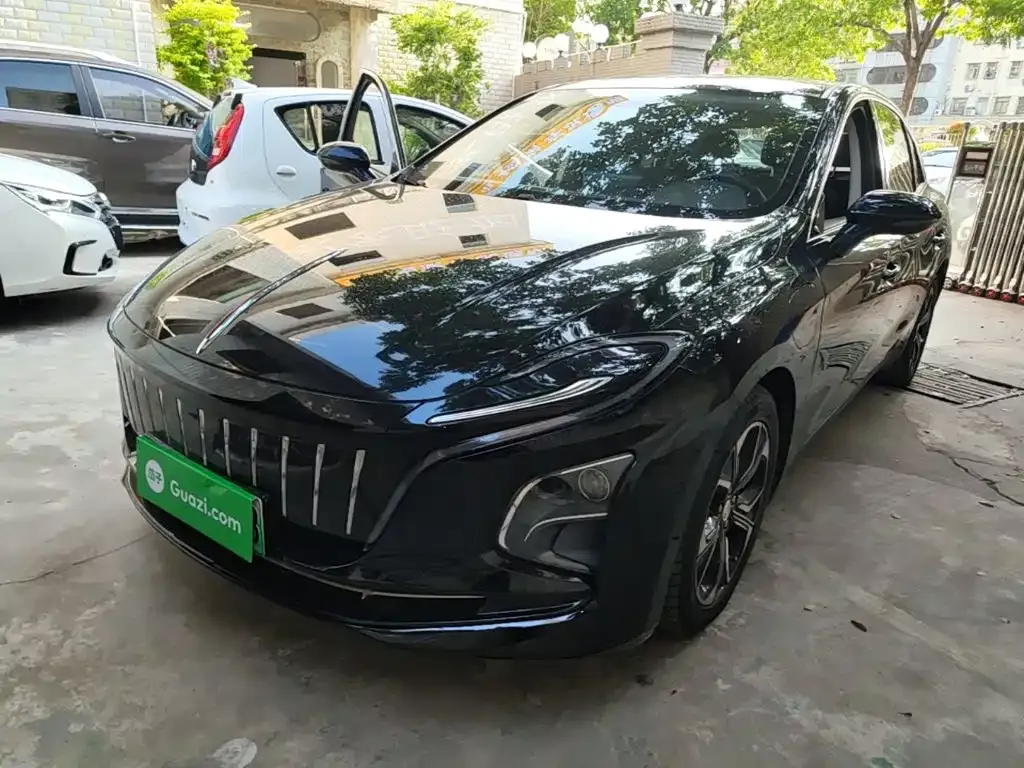 2023 Hongqi E-QM5 Basic Mobility