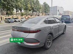 2025 BYD Qin PLUS DM-i PHEV Smart Driving 55km Leading — фото 4