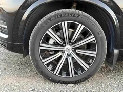 2023 Volvo XC90 7-seat, чёрный — фото 14