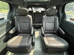 2023 Toyota Sienna 2.5L Hybrid Platinum — фото 13