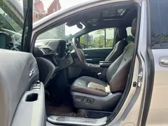 2023 Toyota Sienna 2.5L Hybrid Platinum — фото 26