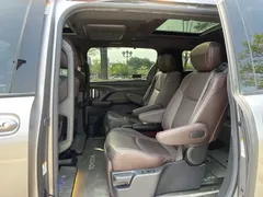 2023 Toyota Sienna 2.5L Hybrid Platinum — фото 27